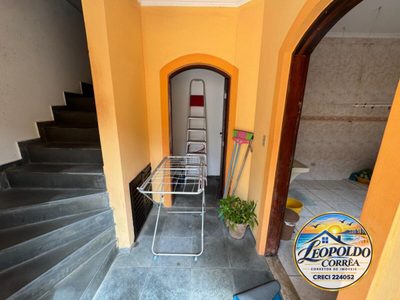 Casa, 3 quartos, 219 m² - Foto 2