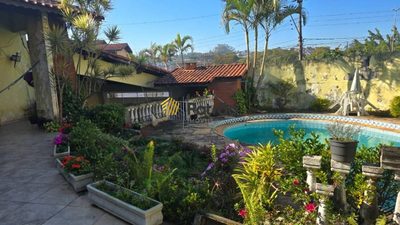 Casa, 4 quartos, 366 m² - Foto 1