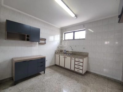 Casa, 2 quartos, 180 m² - Foto 1