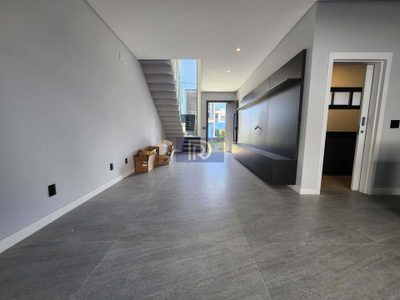 Casa, 3 quartos, 196 m² - Foto 4