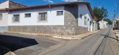 Casa, 3 quartos, 194 m² - Foto 1