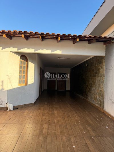 Casa, 4 quartos, 219 m² - Foto 2