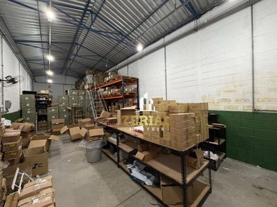 Depósito-Galpão, 161 m² - Foto 1