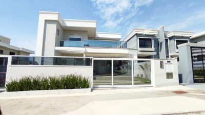 Casa, 3 quartos, 244 m² - Foto 1