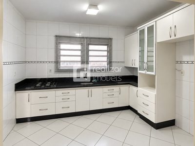 Casa, 2 quartos, 200 m² - Foto 2