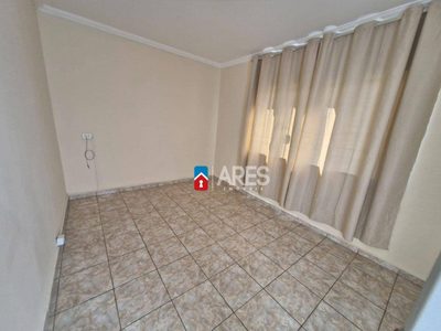 Casa, 3 quartos, 79 m² - Foto 2
