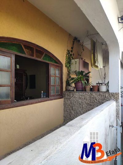 Casa, 6 quartos, 148 m² - Foto 2