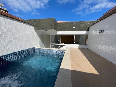 Casa, 4 quartos, 198 m² - Foto 1