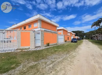Casa, 2 quartos, 54 m² - Foto 1