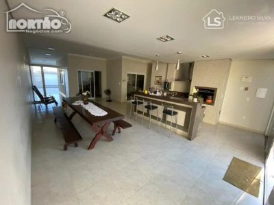 Casa, 4 quartos, 315 m² - Foto 3