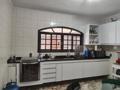 Casa, 4 quartos, 270 m² - Foto 4