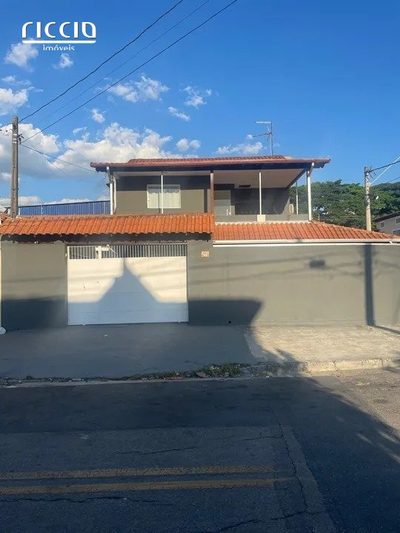 Casa, 3 quartos, 159 m² - Foto 1