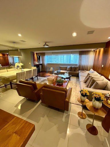 Apartamento, 3 quartos, 178 m² - Foto 1