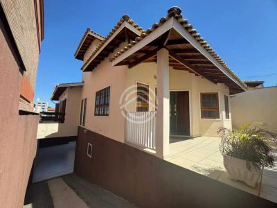 Casa, 3 quartos, 247 m² - Foto 4