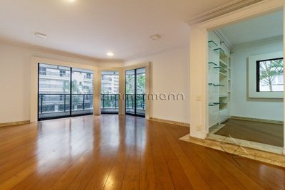 Apartamento, 3 quartos, 200 m² - Foto 2