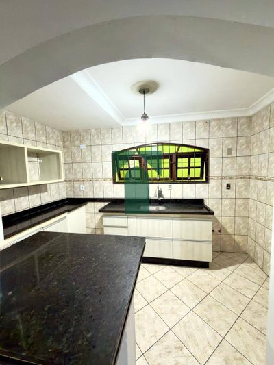Casa, 3 quartos, 315 m² - Foto 4
