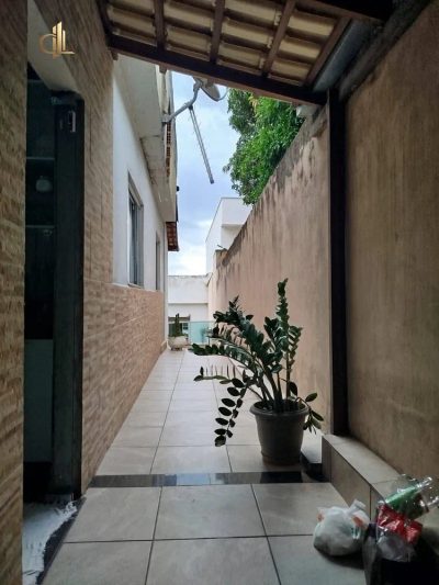 Casa, 3 quartos - Foto 1