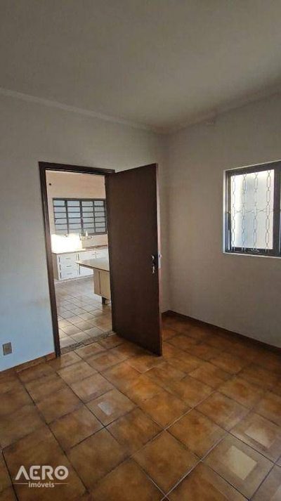Casa, 3 quartos, 250 m² - Foto 3