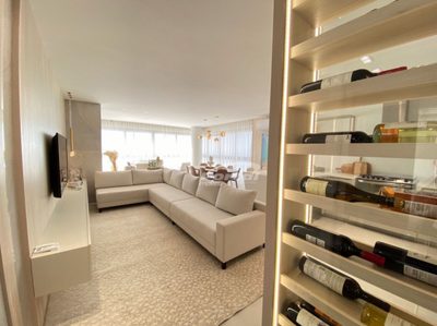 Apartamento, 3 quartos, 141 m² - Foto 1