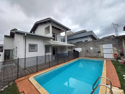 Casa, 3 quartos, 153 m² - Foto 2