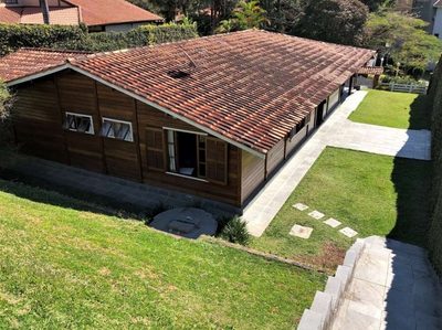 Casa, 3 quartos, 237 m² - Foto 1