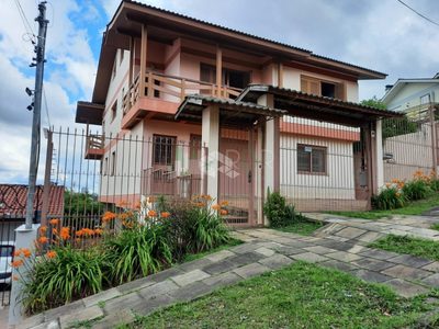 Casa, 3 quartos, 271 m² - Foto 1
