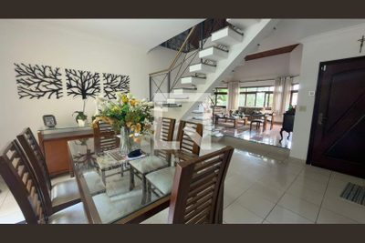 Casa, 3 quartos, 380 m² - Foto 1