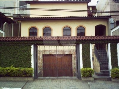 Sobrado, 3 quartos, 180 m² - Foto 1