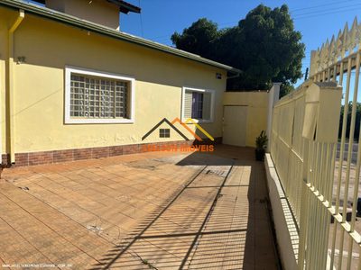 Casa, 4 quartos, 111 m² - Foto 1