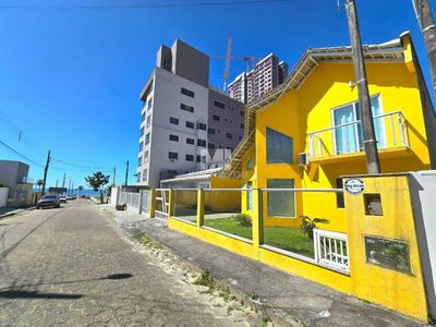 Casa, 3 quartos, 209 m² - Foto 2