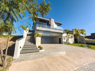 Sobrado, 4 quartos, 606 m² - Foto 1