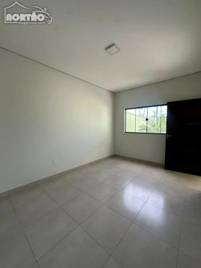Casa, 3 quartos, 109 m² - Foto 2