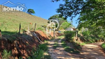 Casa, 3 quartos, 200 m² - Foto 2