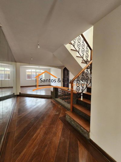 Sobrado, 3 quartos, 220 m² - Foto 1