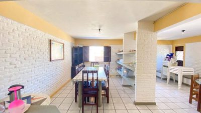 Casa, 4 quartos, 242 m² - Foto 2