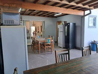Casa, 3 quartos, 220 m² - Foto 1
