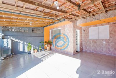 Casa, 3 quartos, 137 m² - Foto 1