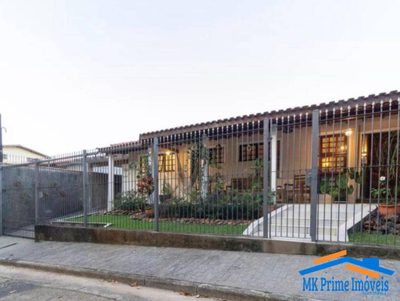 Casa, 3 quartos, 239 m² - Foto 1