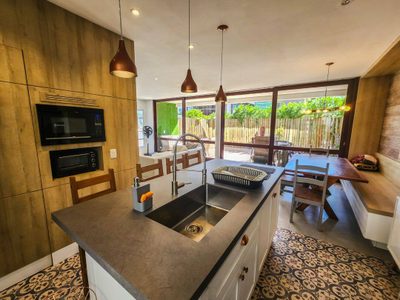 Casa, 4 quartos, 232 m² - Foto 1