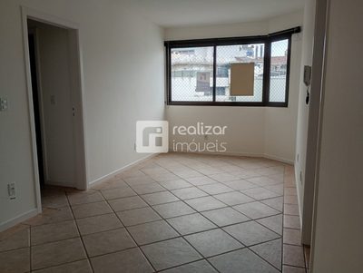 Apartamento, 2 quartos, 79 m² - Foto 2