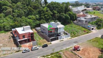 Casa, 3 quartos, 196 m² - Foto 2