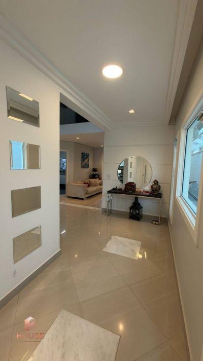 Sobrado, 4 quartos, 279 m² - Foto 1