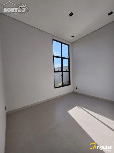 Casa, 3 quartos, 108 m² - Foto 4