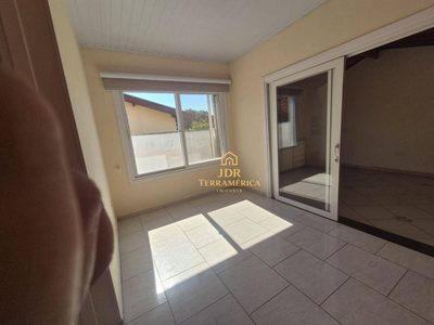 Casa, 4 quartos, 150 m² - Foto 1