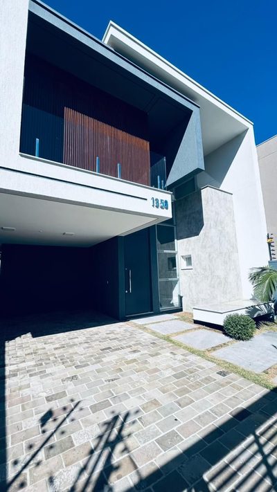 Casa, 3 quartos, 207 m² - Foto 2
