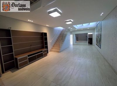Sobrado, 2 quartos, 229 m² - Foto 1