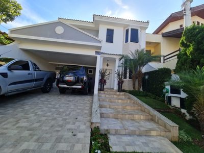 Sobrado, 3 quartos, 348 m² - Foto 1