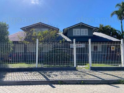 Sobrado, 7 quartos, 167 m² - Foto 1