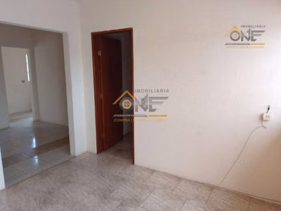 Casa, 2 quartos, 80 m² - Foto 1