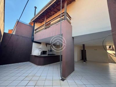 Casa, 3 quartos, 247 m² - Foto 3